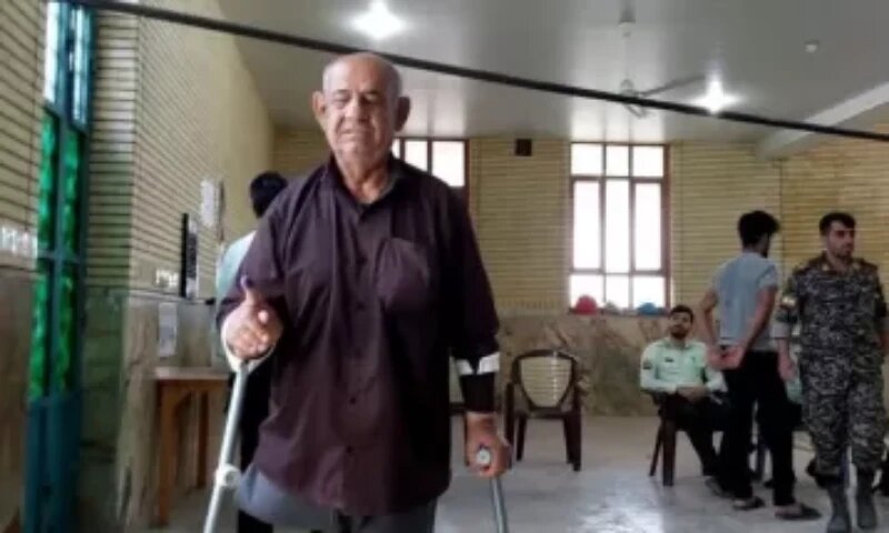 حضور ادامهدار مردم کهگیلویه و بویراحمد پای صندوق رأی+عکس