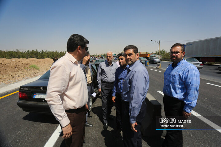 بازدید شهردار اصفهان از پروژه طرح توسعه دریاچه باغ فدک