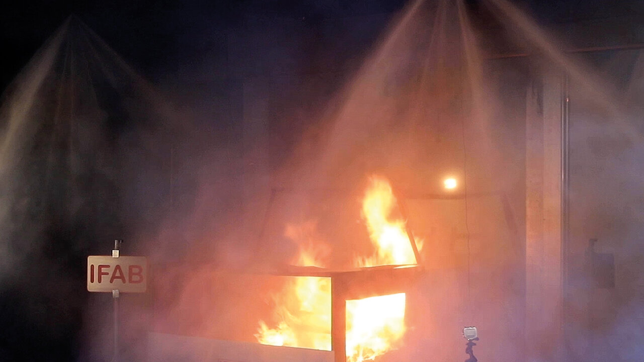 چالش دوچرخههای الکترونیکی و اقدامات شهرها برای رفع آن