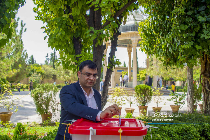 دور دوم انتخابات ریاست‌جمهوری - ۲ - شیراز