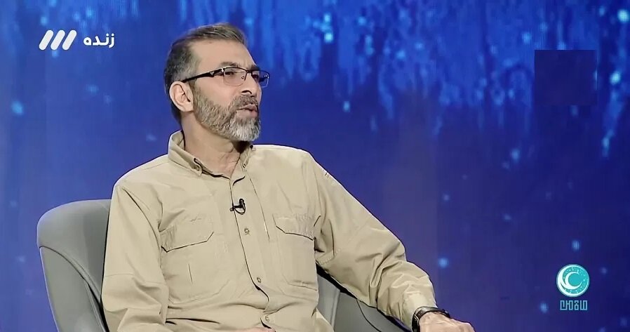 وقتی گوینده رادیو، روضهخوان رزمندهها شد