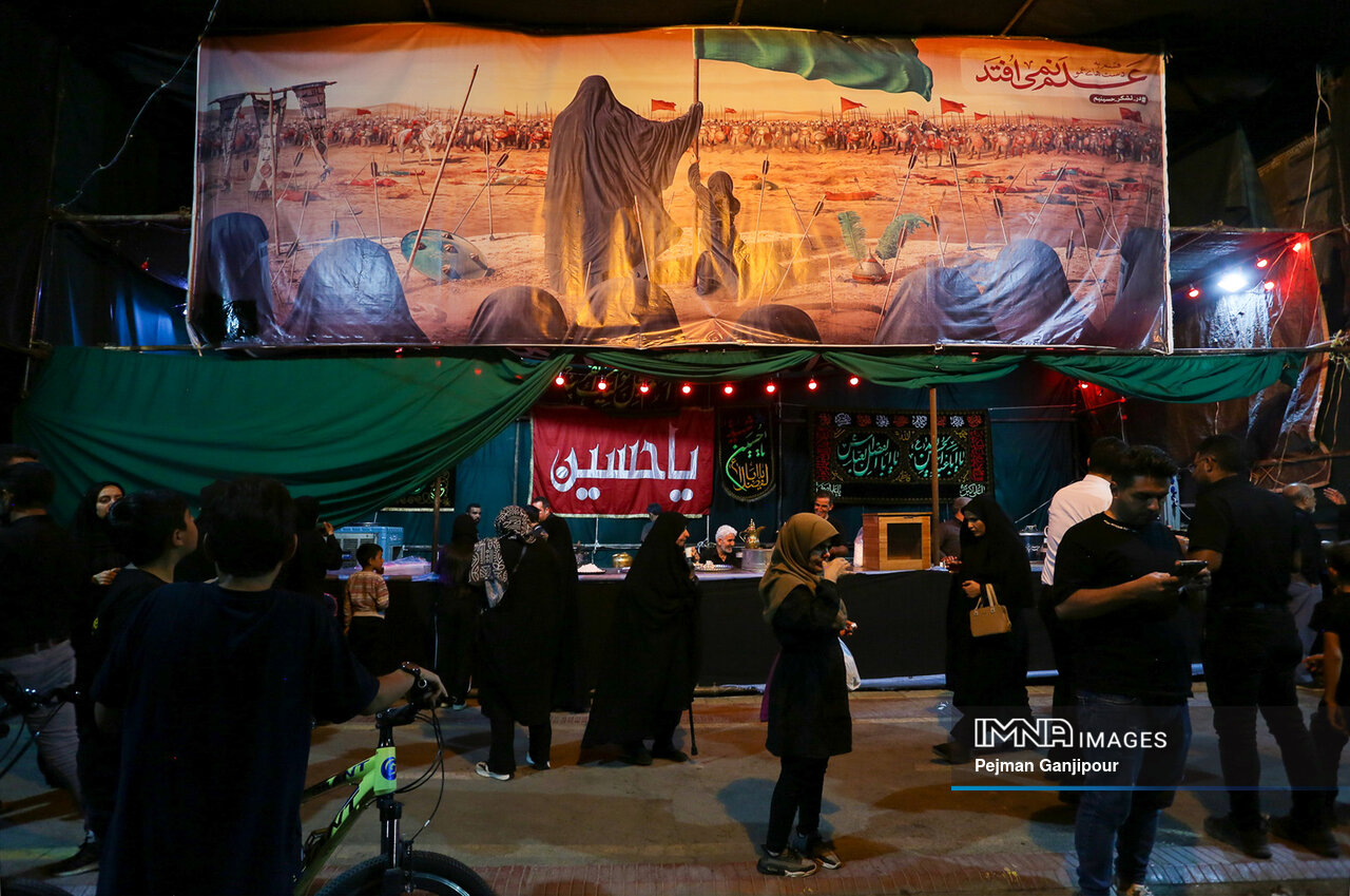 فعالیت ۵۰ هیئت حسینی در منطقه ۲ اصفهان/ آماده همکاری همهجانبه با هیئتها هستیم