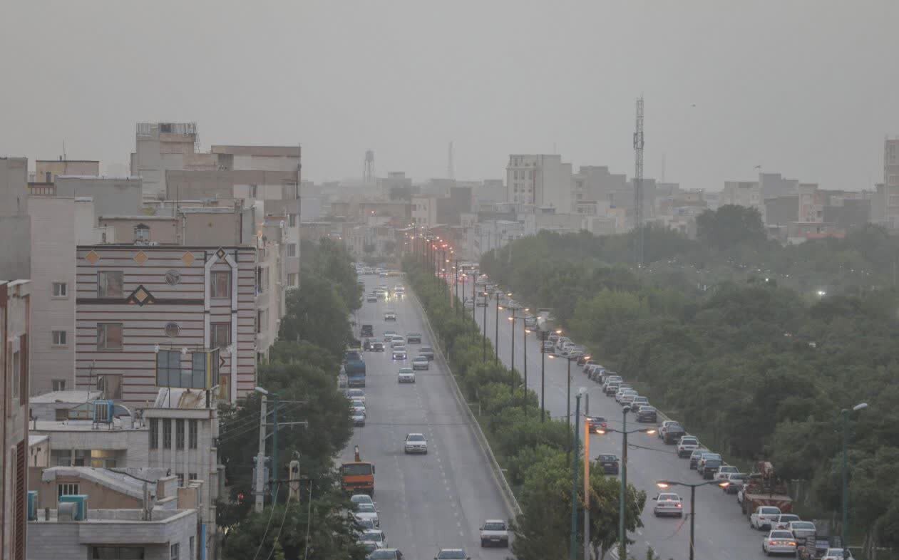 هوای ۹ منطقه تهران بسیار ناسالم شد