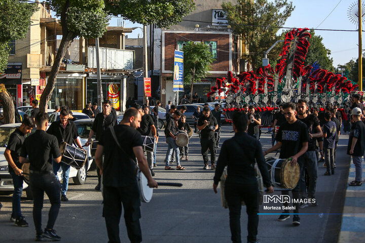قافله نمادین ورود امام حسین(ع) به کربلا