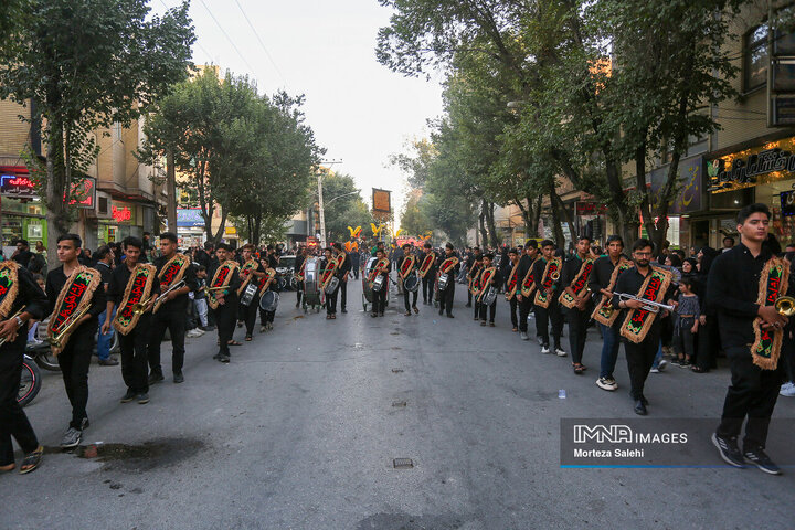 قافله نمادین ورود امام حسین(ع) به کربلا