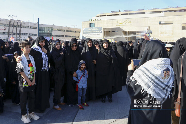 راهپیمایی عفاف و حجاب در مشهد