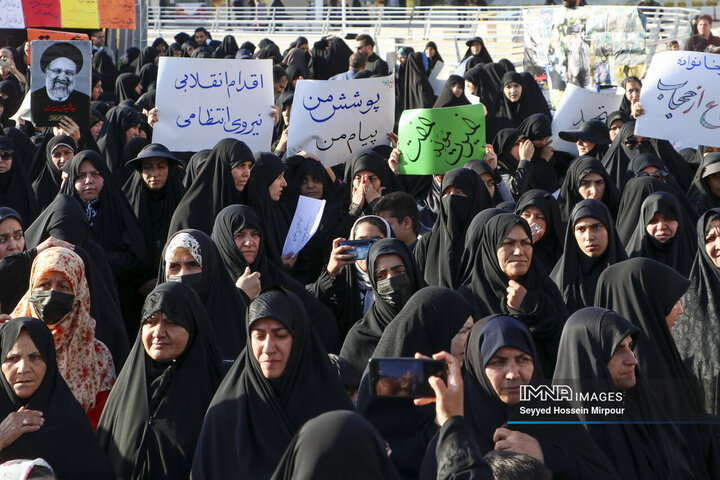 راهپیمایی عفاف و حجاب در مشهد