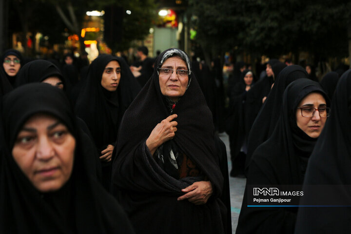 اجتماع خانوادگی «ریحانه» در اصفهان