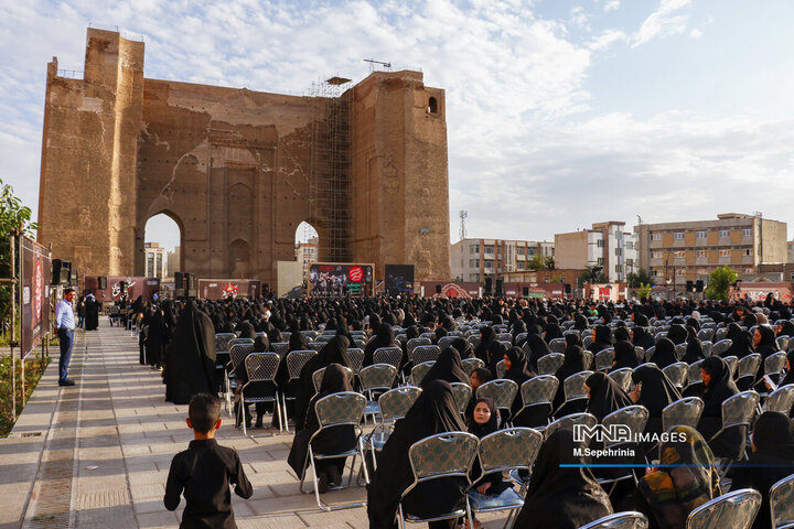 اجتماع عزاداران حسینی در محوطه مصلی امام خمینی(ره) تبریز