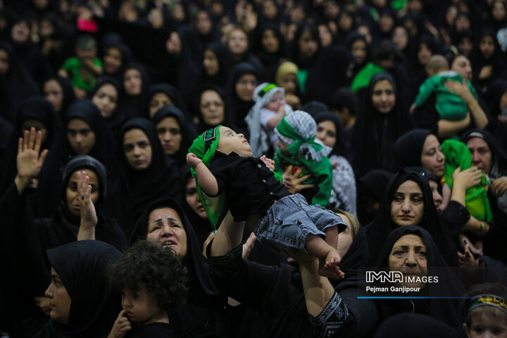 همایش شیرخوارگان حسینی در گلستان شهدای اصفهان