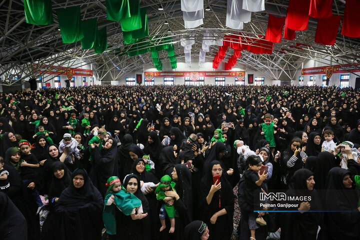 همایش شیرخوارگان حسینی در گلستان شهدای اصفهان