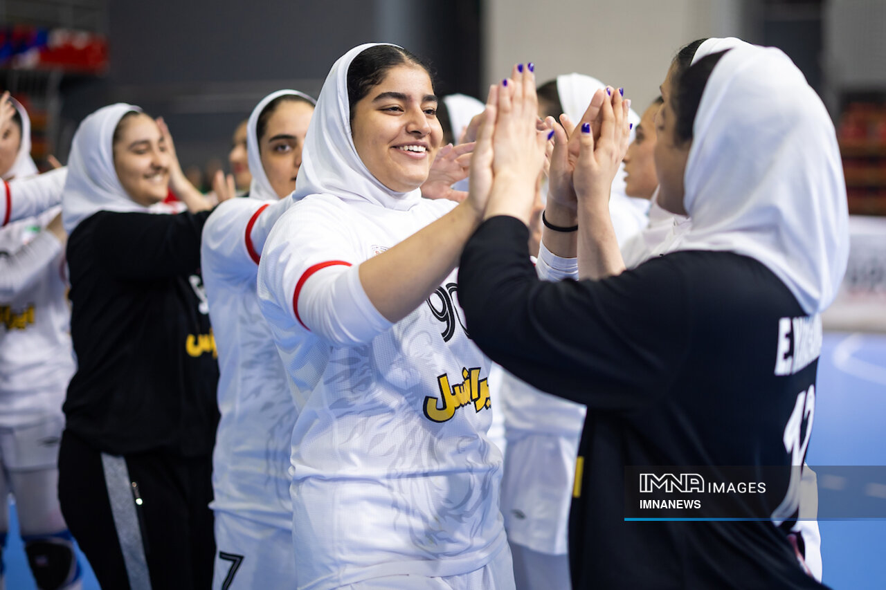 عملکرد خوب حتی با اردوهای کم