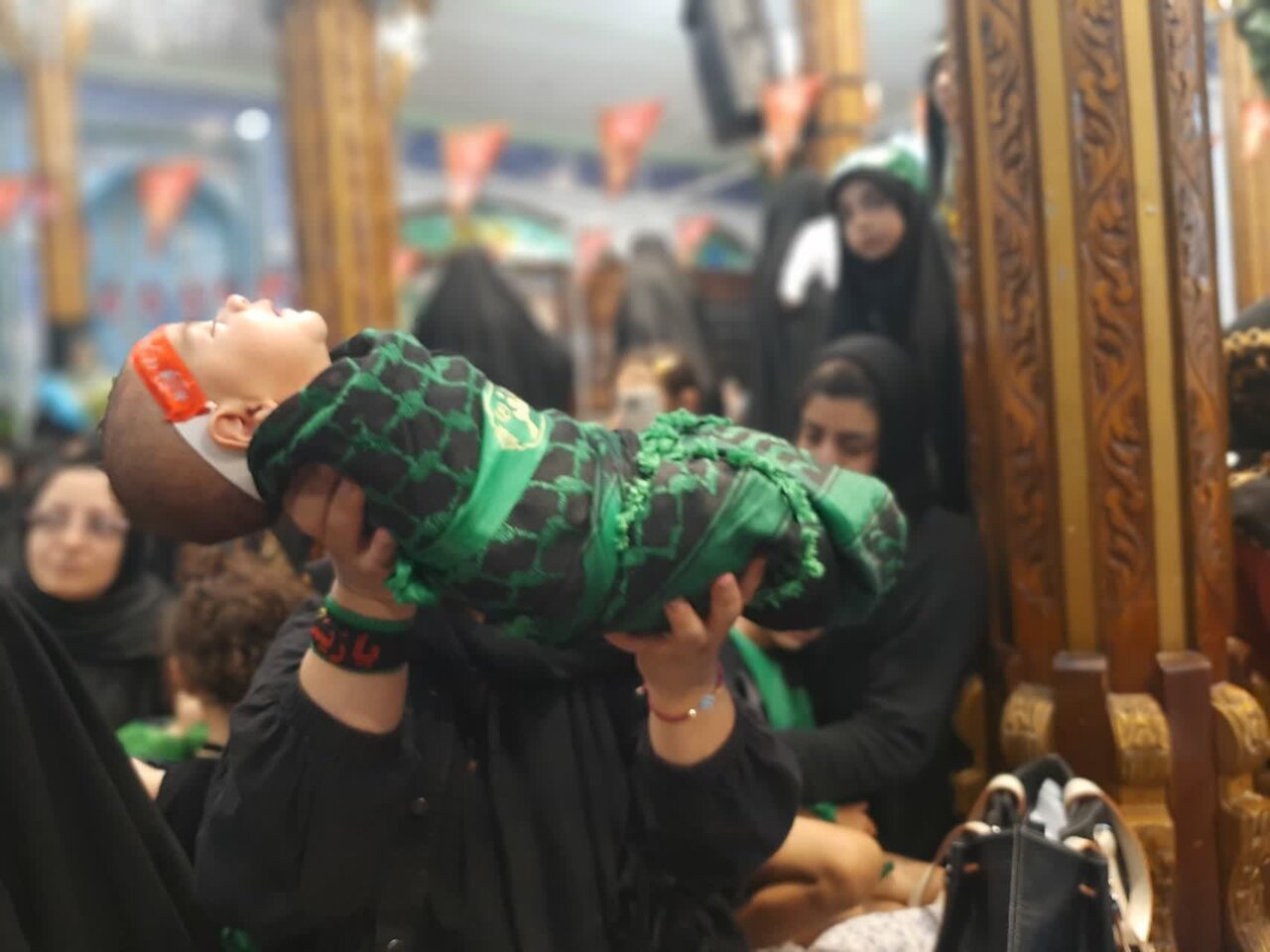 همنوایی مادران علویتبار مازندرانی با رباب کربلا+ فیلم