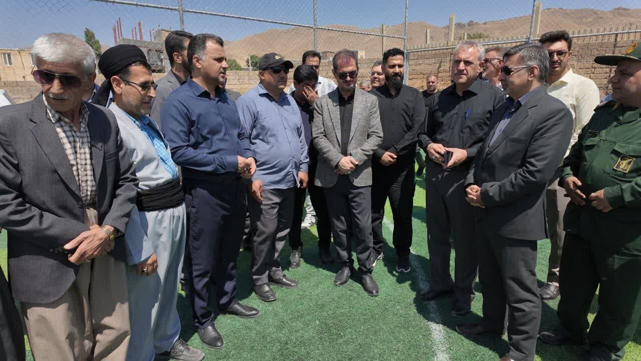 بازدید استاندار کردستان از طرح‌های ورزشی و عمرانی در خامسان کامیاران