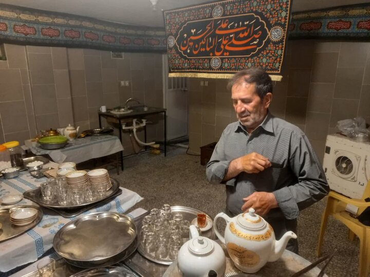 روایتی از ۴۰ سال خادمالحسینی