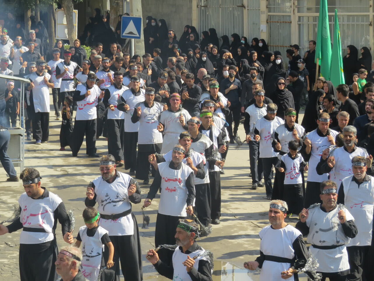 سنت دیرینه چادگانیها در بزرگداشت محرم + فیلم