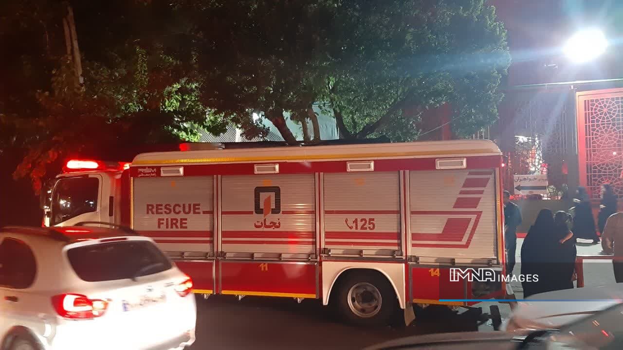 سرخپوشان آتشنشانی بیدارباشِ کربلای حسینی