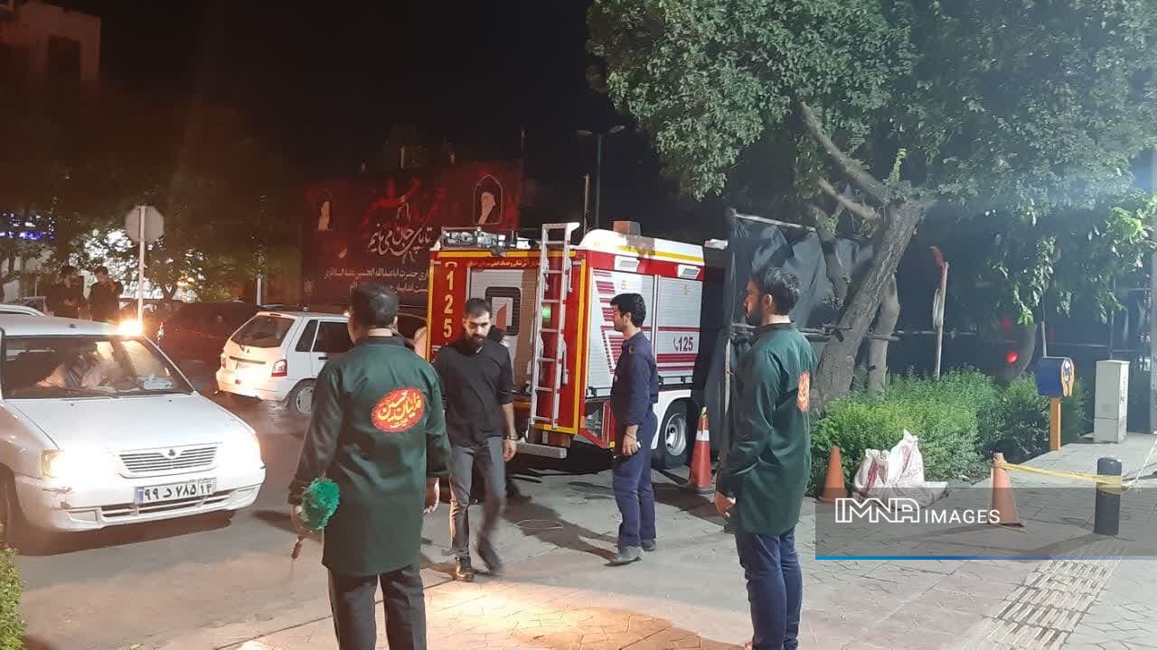 سرخپوشان آتشنشانی بیدارباشِ کربلای حسینی