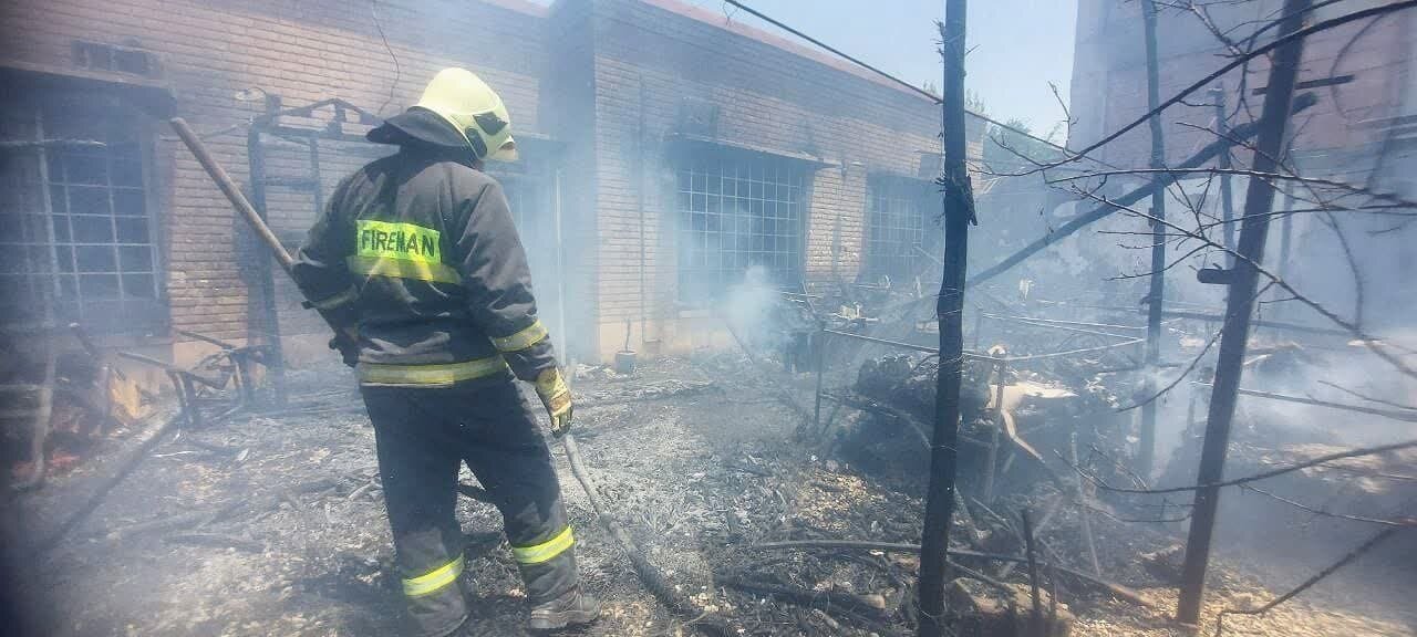 آتش‌سوزی یک چایخانه در کرمان مهار شد