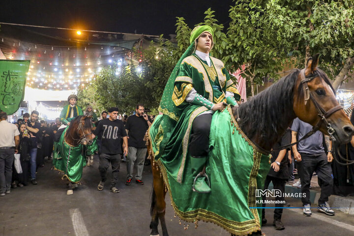 آئین مشعل‌گردانی در تهران