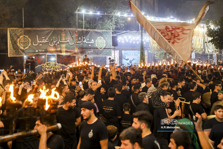 آئین مشعل‌گردانی در تهران