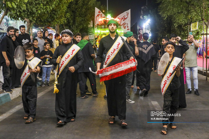 آئین مشعل‌گردانی در تهران