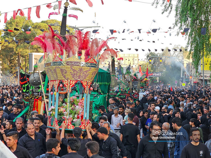 عزاداری تاسوعای حسینی در نجف‌آباد