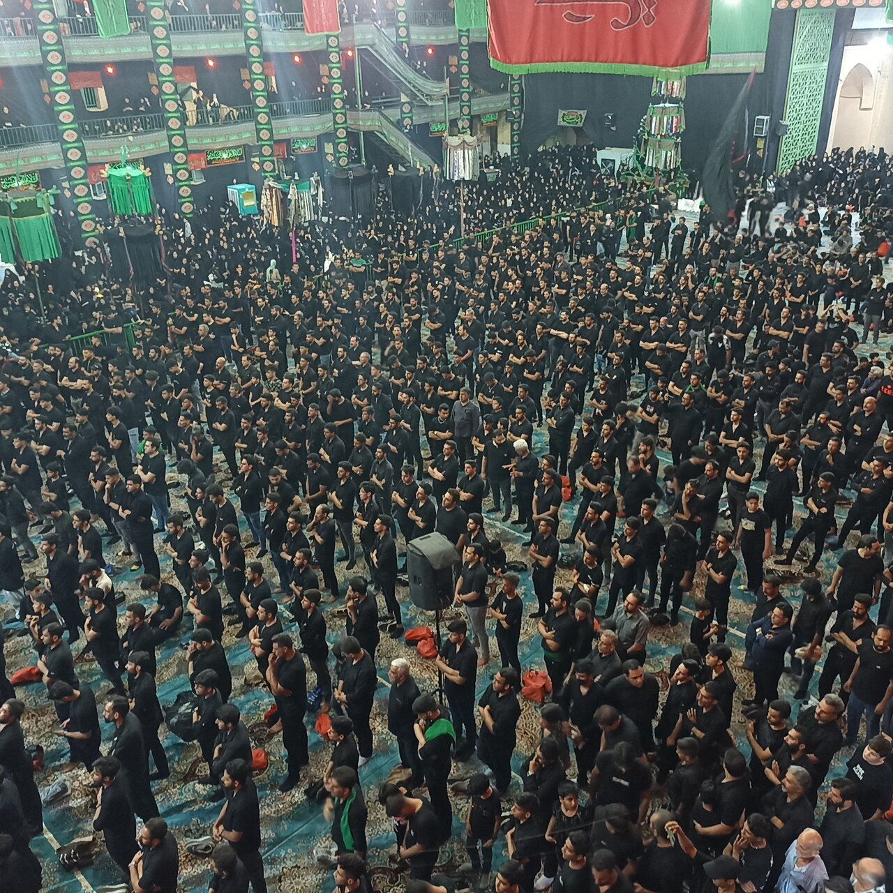 فیلم| نوحهخوانی و مداحی مصطفی راغب در شب تاسوعای حسینی