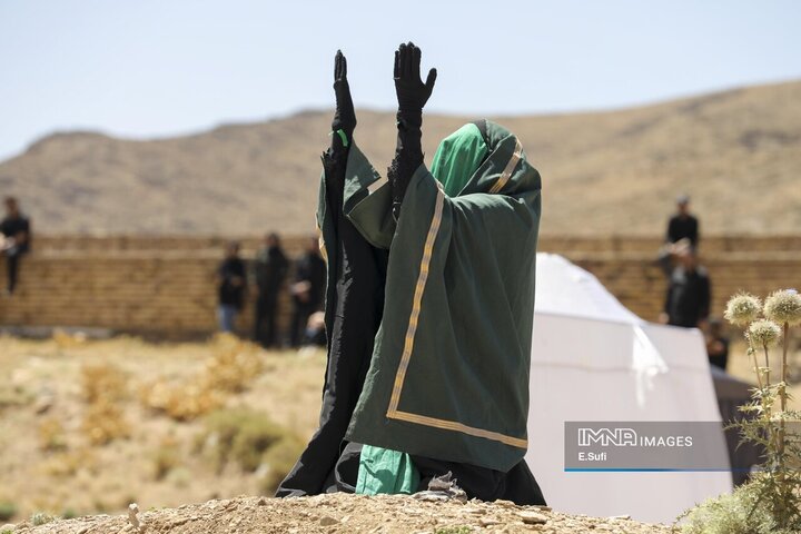 بازسازی واقعه روز عاشورا در روستای ساکی