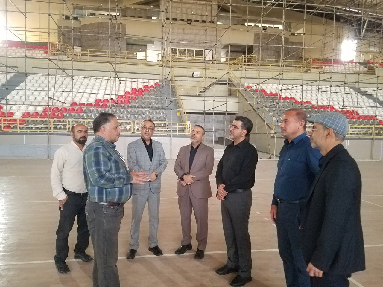 ۱۶ سال انتظار برای تکمیل یک سالن ورزشی در شیراز/ پروژه‌های نیمه‌تمام بلاتکلیف