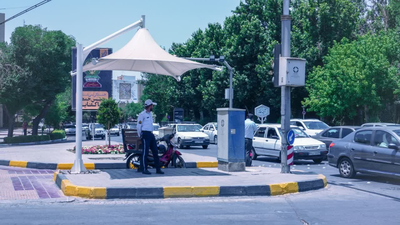 سایهبانهای شهری؛ راهکاری کمهزینه برای کاهش تنش گرمایی در شهرها
