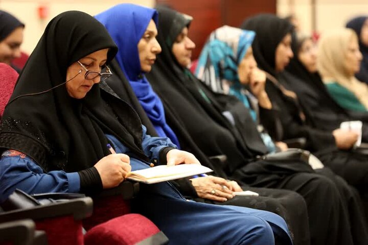 پاتوقهای سالمندی و کانونهای تجربه، گامی مهم در جهت توانمندسازی سالمندان