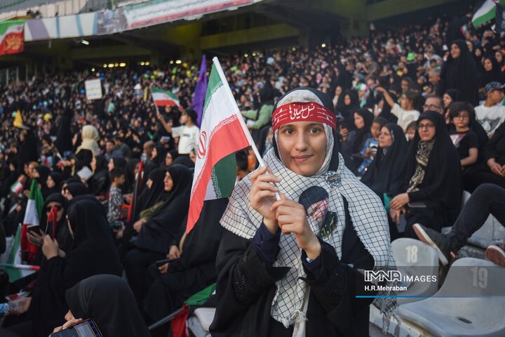 اجتماع دختران انقلاب در ورزشگاه آزادی