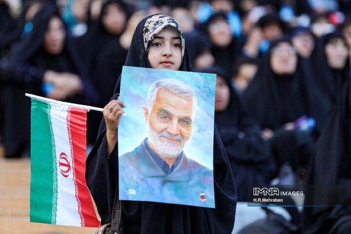 اجتماع دختران انقلاب در ورزشگاه آزادی