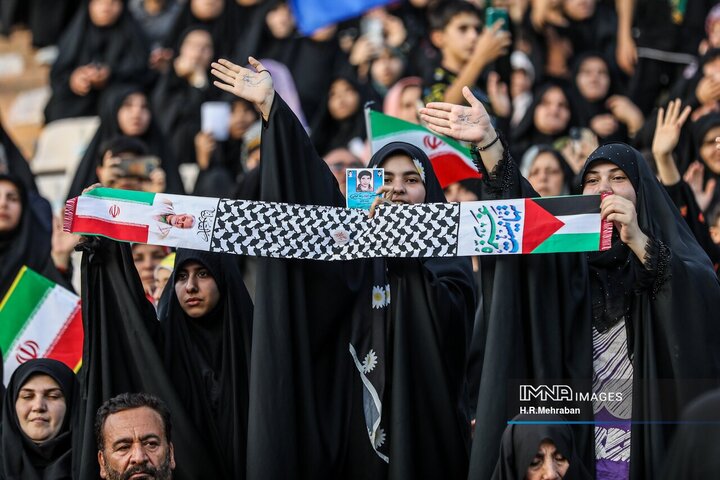 اجتماع دختران انقلاب در ورزشگاه آزادی