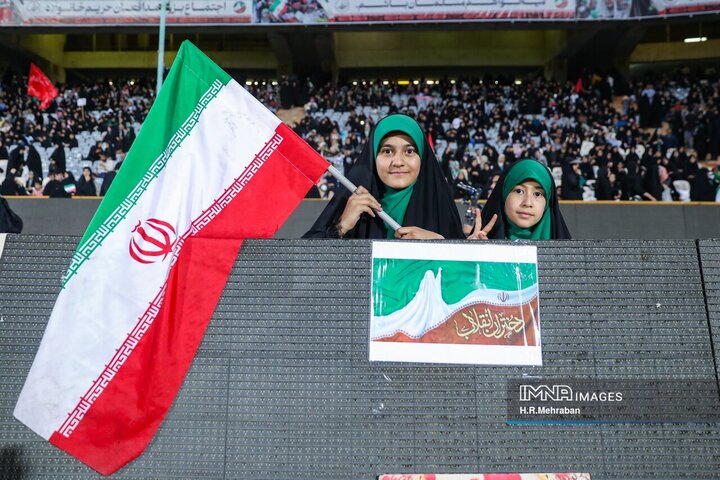 اجتماع دختران انقلاب در ورزشگاه آزادی