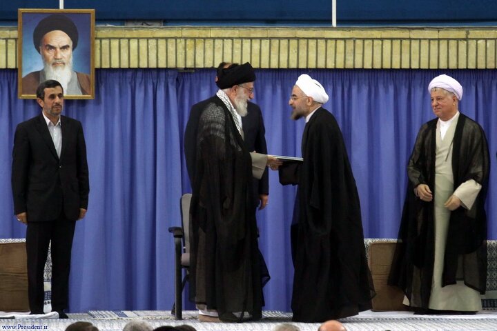 روحانی: رهبر آزاده میراث گرانبهایی برای مردم به جا گذاشتند/ ضرورت حفظ انسجام ملّی