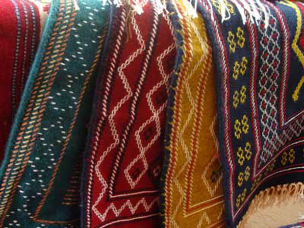 از «متکازین» تا «ارسی سازی»، صنایع دستی رو به فراموشی ایران