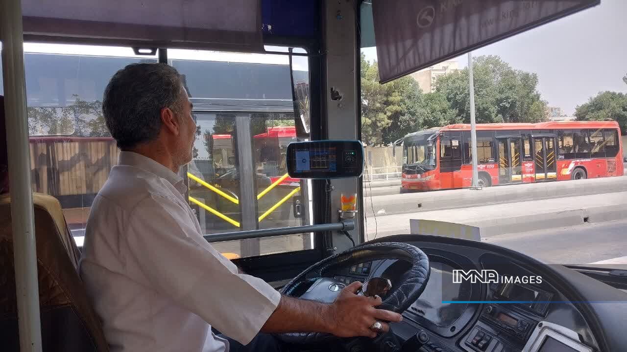 اتوبوسها هم در تابستان داغ نفس کم میآورند