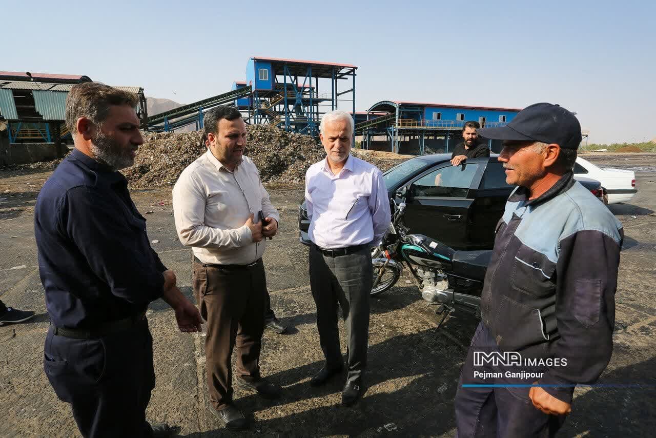 مدیون عزیزانی هستیم که کارشان نه گرما میشناسد و نه تعطیلی!