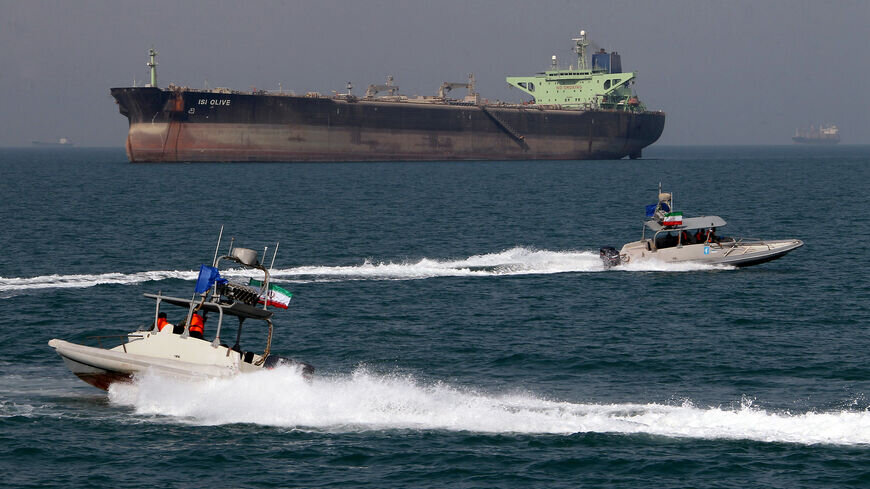 Iran's Islamic Revolutionary Guards Seize Smuggling Oil Tanker in Persian Gulf, Confiscate 700,000 Liters of Stolen Fuel