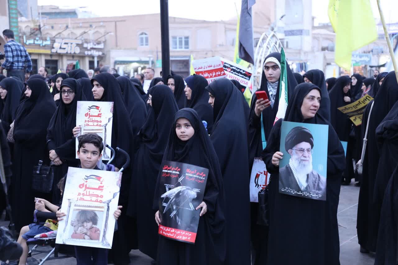 تجمع خودجوش مردم دارالعباده یزد در محکومیت ترور شهید اسماعیل هنیه+ تصاویر