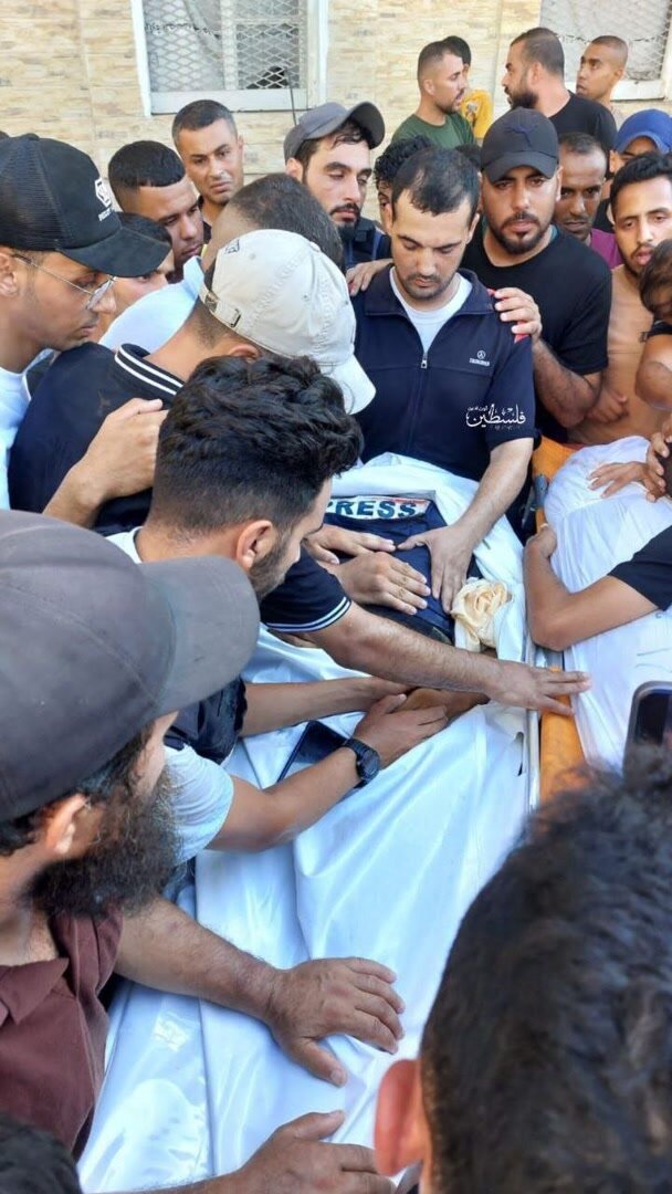 خبرنگاران الجزیره جلیقههای خود را کنار گذاشتند + فیلم