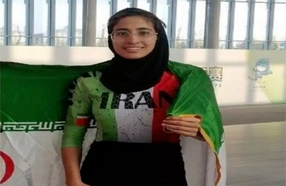 شرایط برای خانمها و آقایان در رشته اسکیت برابر است/ مسئولان قدر ورزشکاران را بدانند