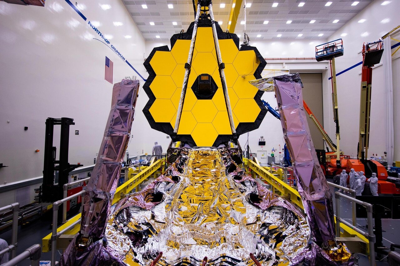 تلسکوپ فضایی جیمز وب (JWST) بزرگترین و قدرتمندترین تلسکوپ فضایی