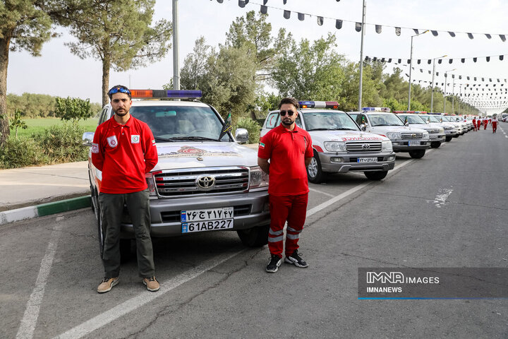 آیین بدرقه کاروان بهداشت و درمان و امداد و نجات هلال احمر در اربعین