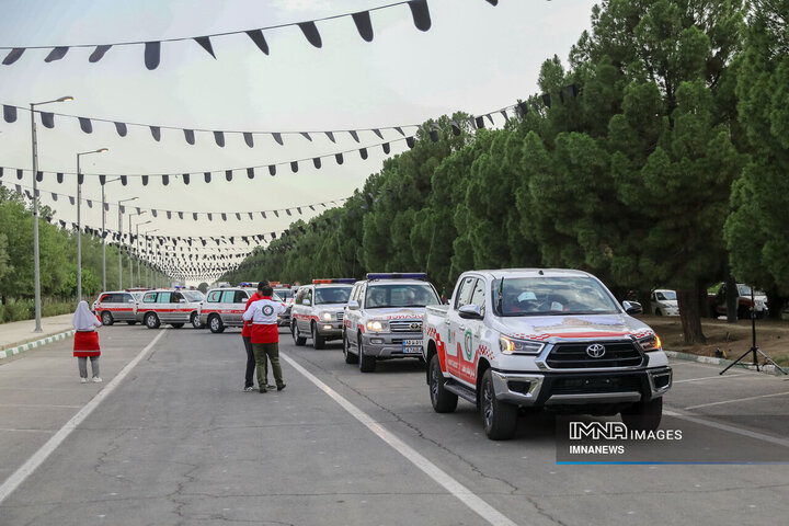 آیین بدرقه کاروان بهداشت و درمان و امداد و نجات هلال احمر در اربعین