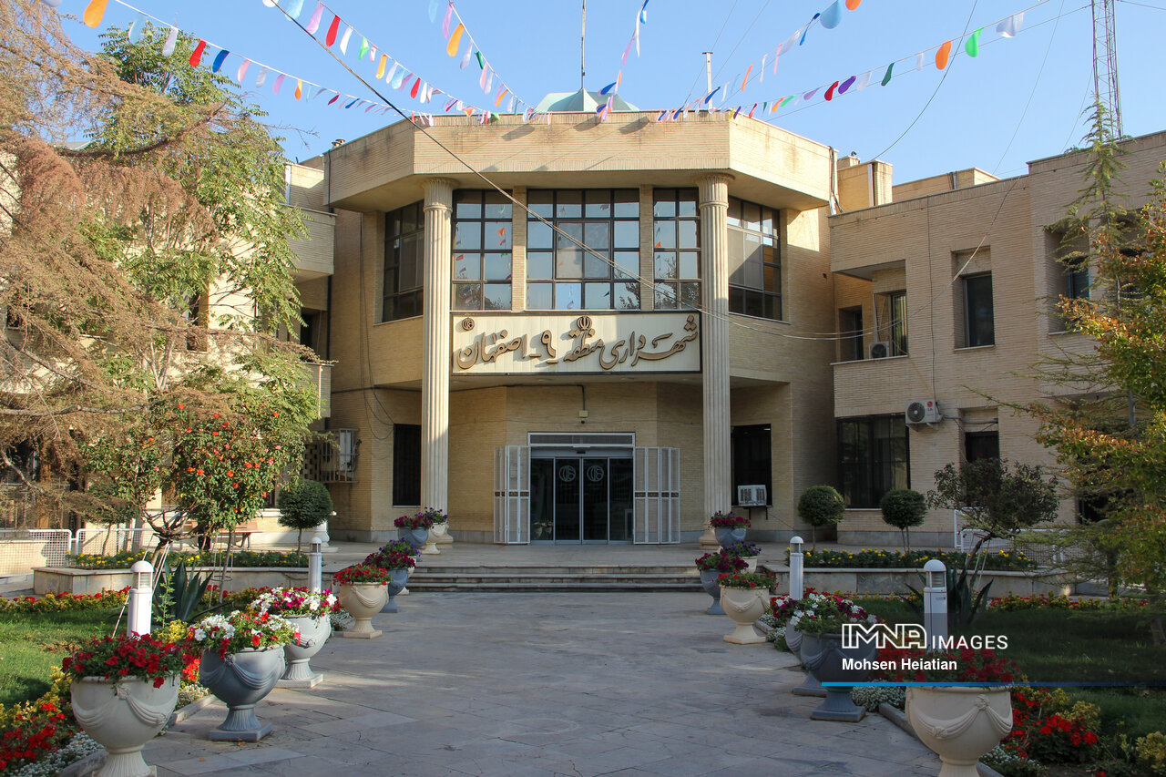 ۳۰۰ میلیارد تومان پروژه منطقه ۹ اصفهان در آستانه افتتاح/ تلاش برای ایجاد گذر غذا در آتشگاه