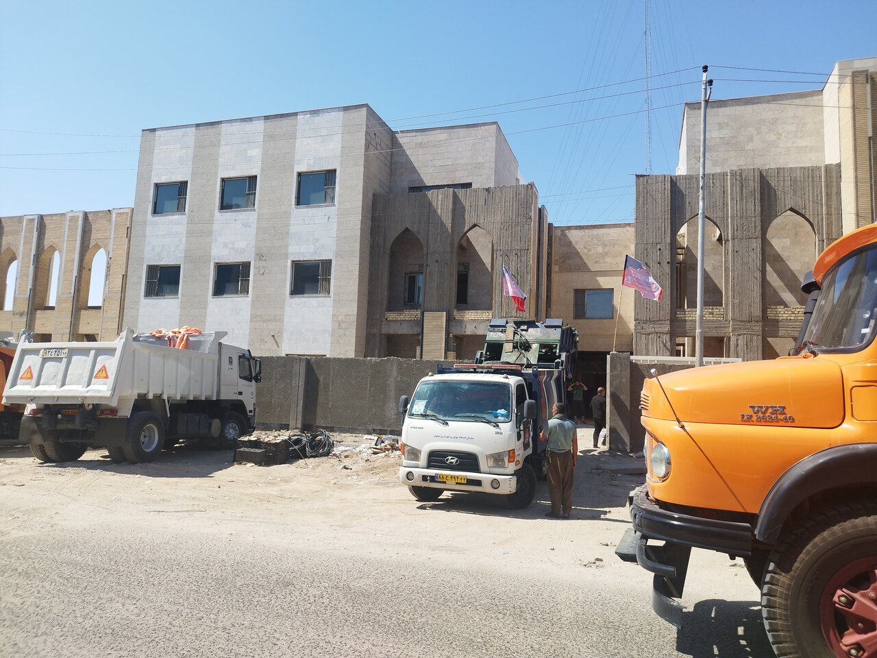 ۵۰ دستگاه ماشینآلات سبک و سنگین اعزامی از اصفهان به کربلا رسید