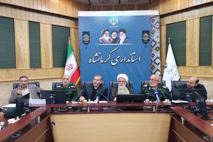 پذیرایی از زائران اربعین با رویکرد مردمی باشد